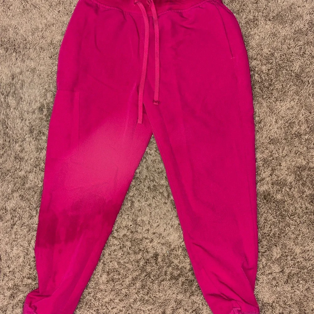 Mandala | Raspberry XS Scrub Set - Picture 4 of 5